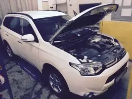 MMC OUTLANDER 2012